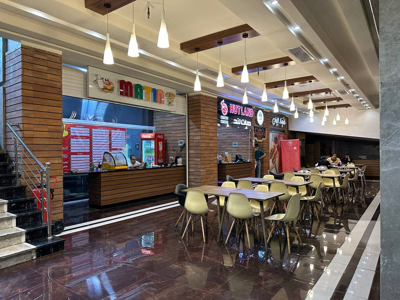 فودکورت طوبی چیتگر